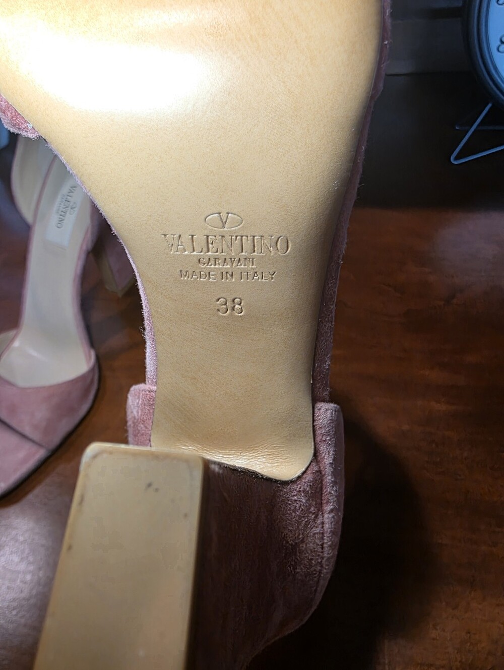New AUTHENTIC Valentino Garavani Dusty Pink Suede Ankle Strap Block Heels, 38 - Picture 3 of 4
